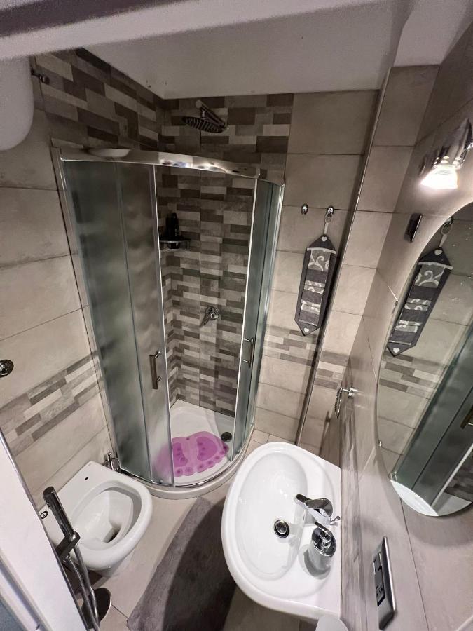 נאפולי Chiaia Home 23 מראה חיצוני תמונה